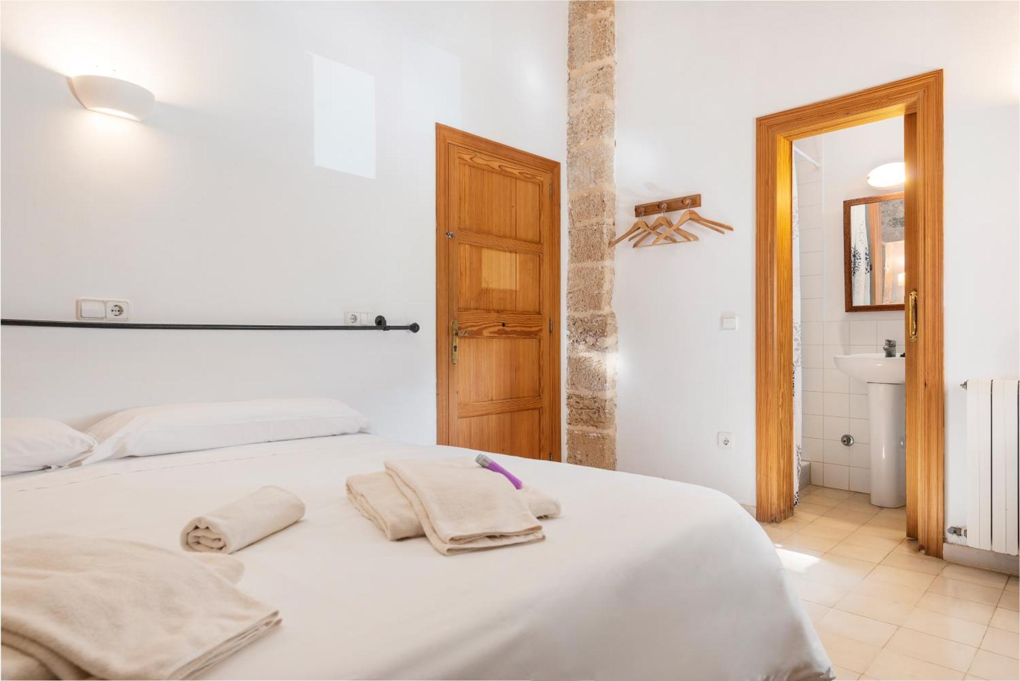 Petit Hotel Hostatgeria La Victoria อัลกูเดีย ห้อง รูปภาพ