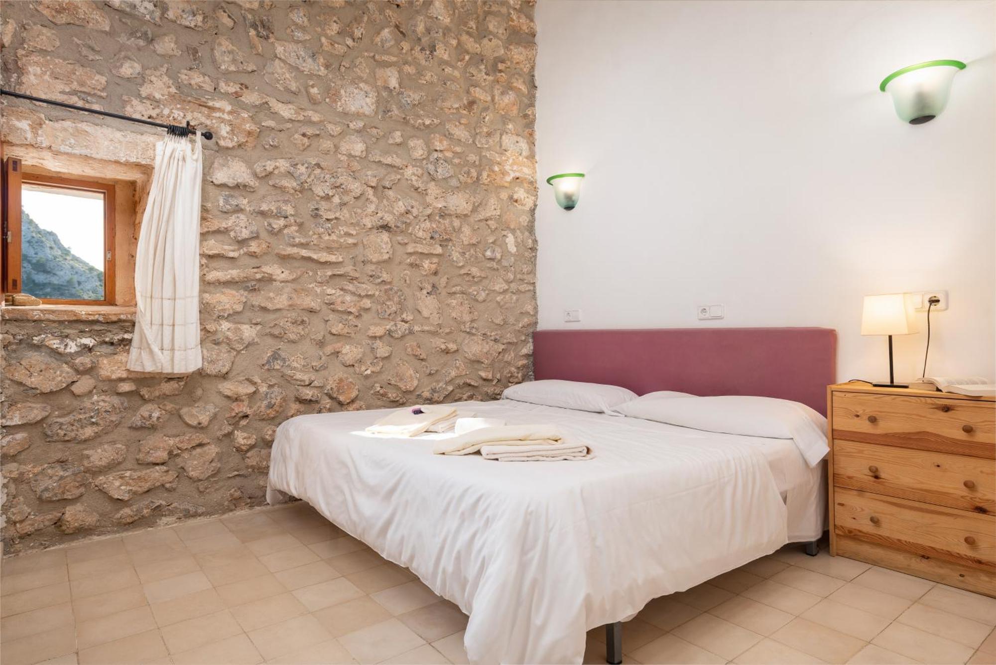 Petit Hotel Hostatgeria La Victoria อัลกูเดีย ภายนอก รูปภาพ