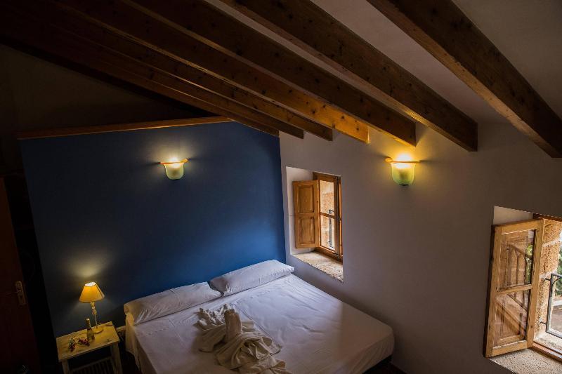 Petit Hotel Hostatgeria La Victoria อัลกูเดีย ภายนอก รูปภาพ